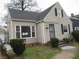 featured image of 4738 Lawrence Avenue