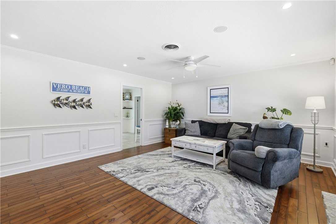 2145 30th Ave - Photo 3 of 20