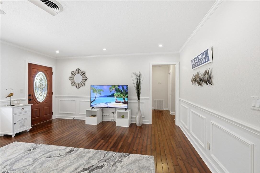 2145 30th Ave - Photo 4 of 20