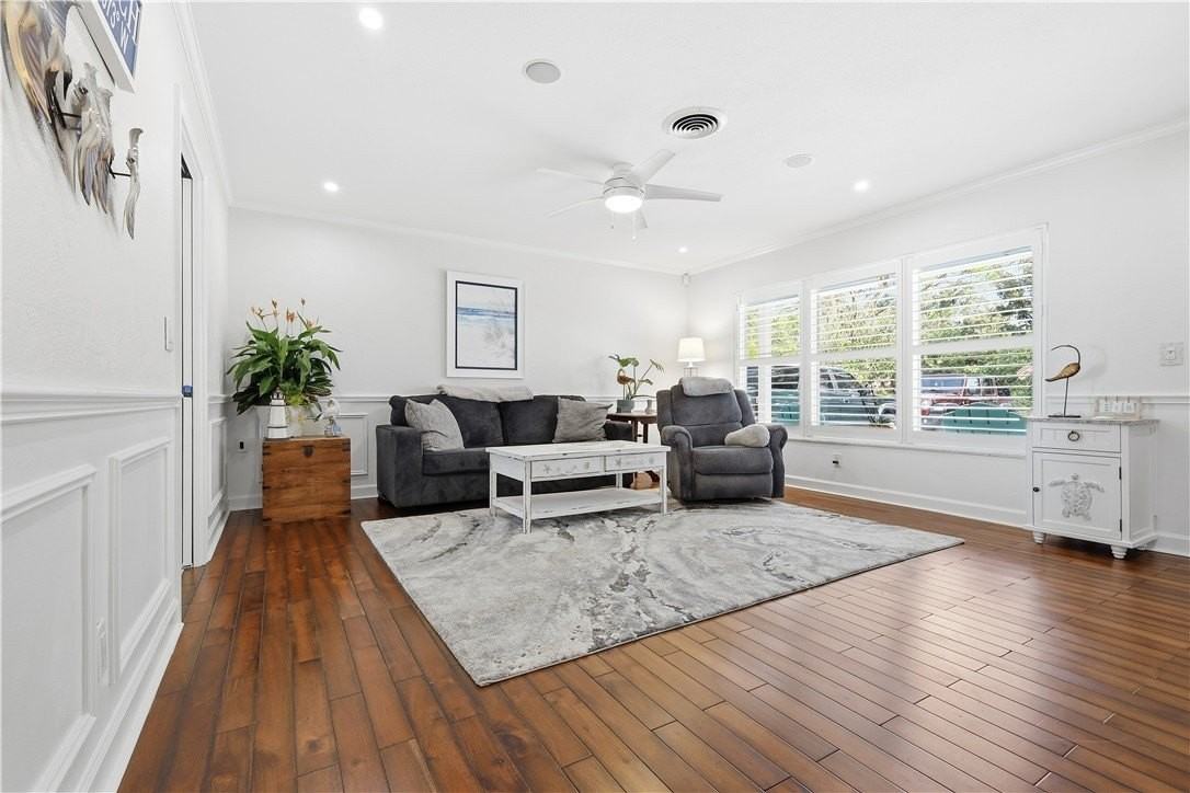 2145 30th Ave - Photo 5 of 20