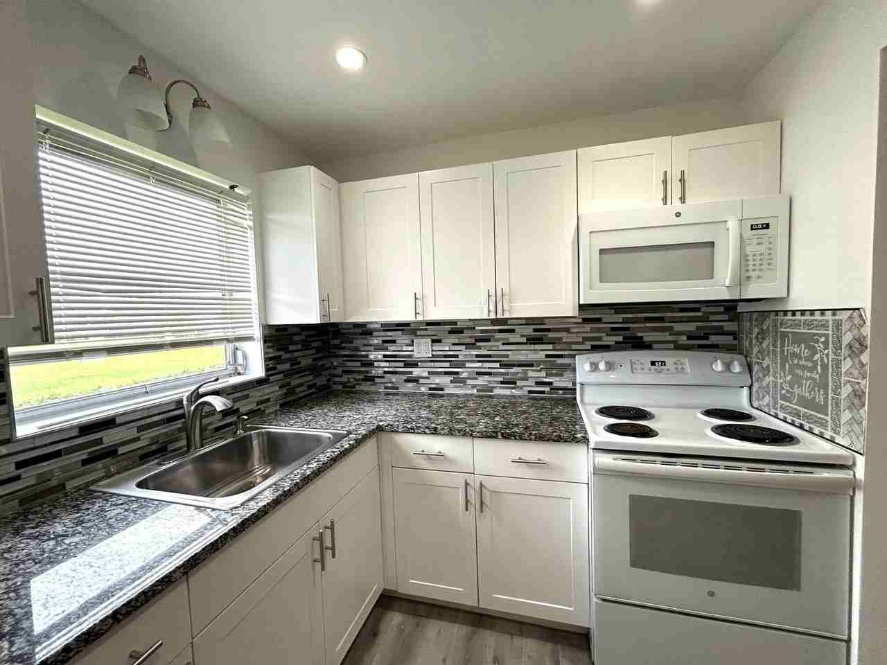 2723 Dudley Dr W #G - Photo 3 of 39