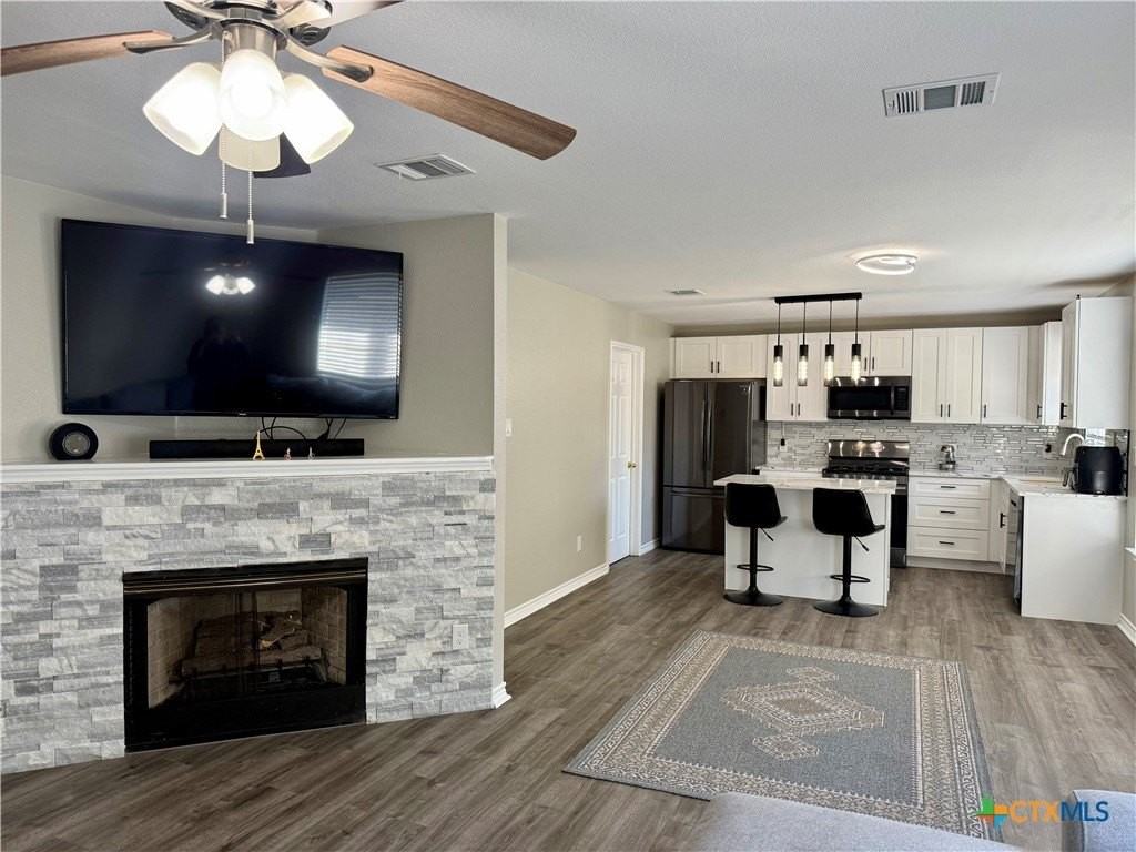 1002 Port Daniel Dr - Photo 2 of 11