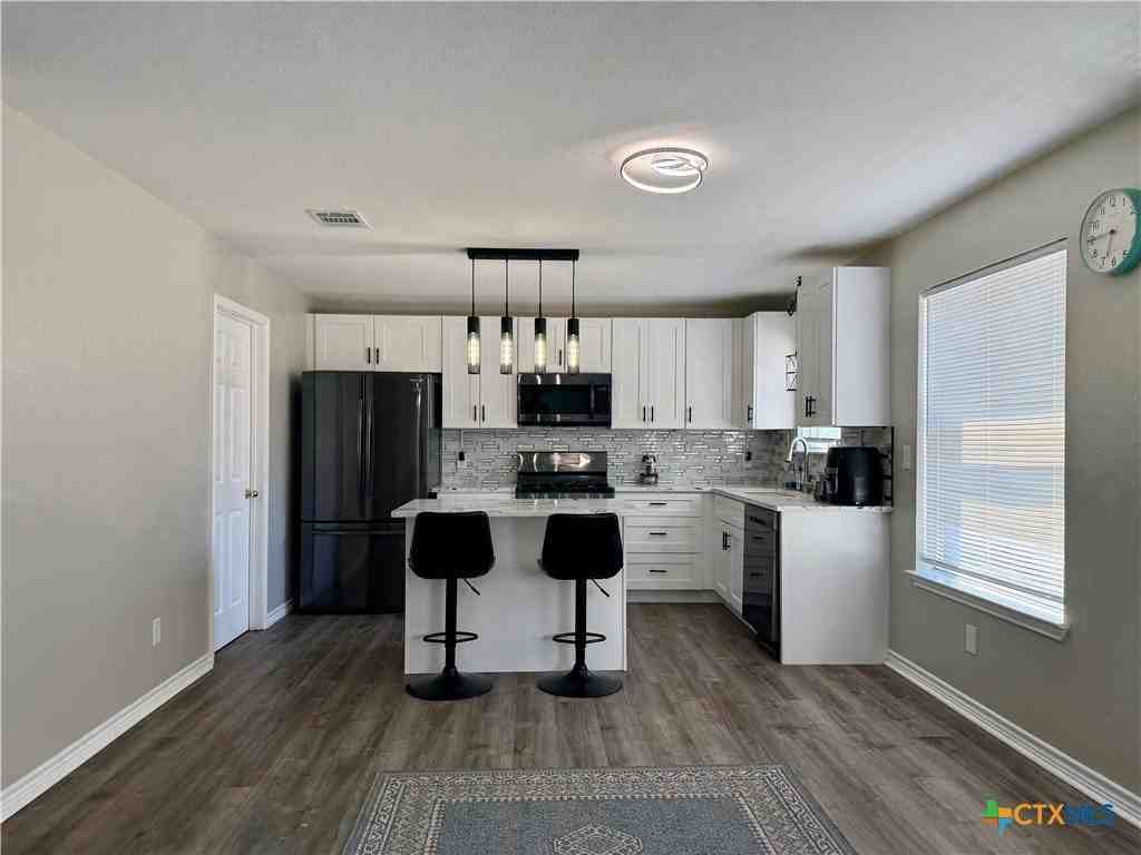 1002 Port Daniel Dr - Photo 3 of 11