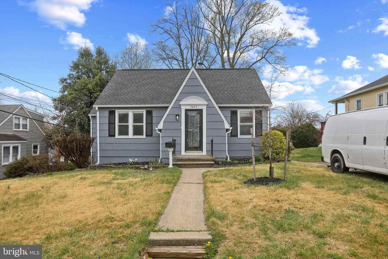 7604 Queen Anne Drive - Photo 2 of 25