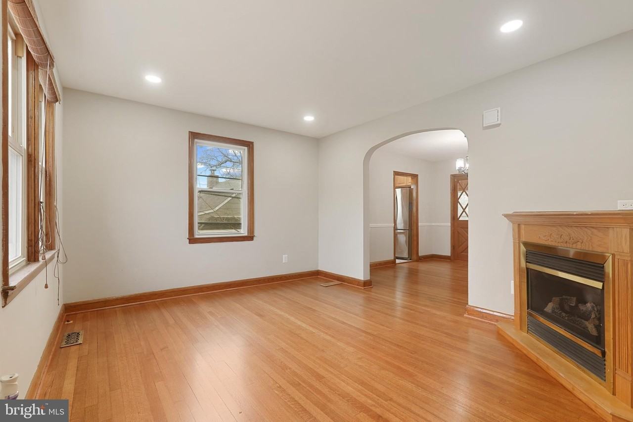 7604 Queen Anne Drive - Photo 4 of 25