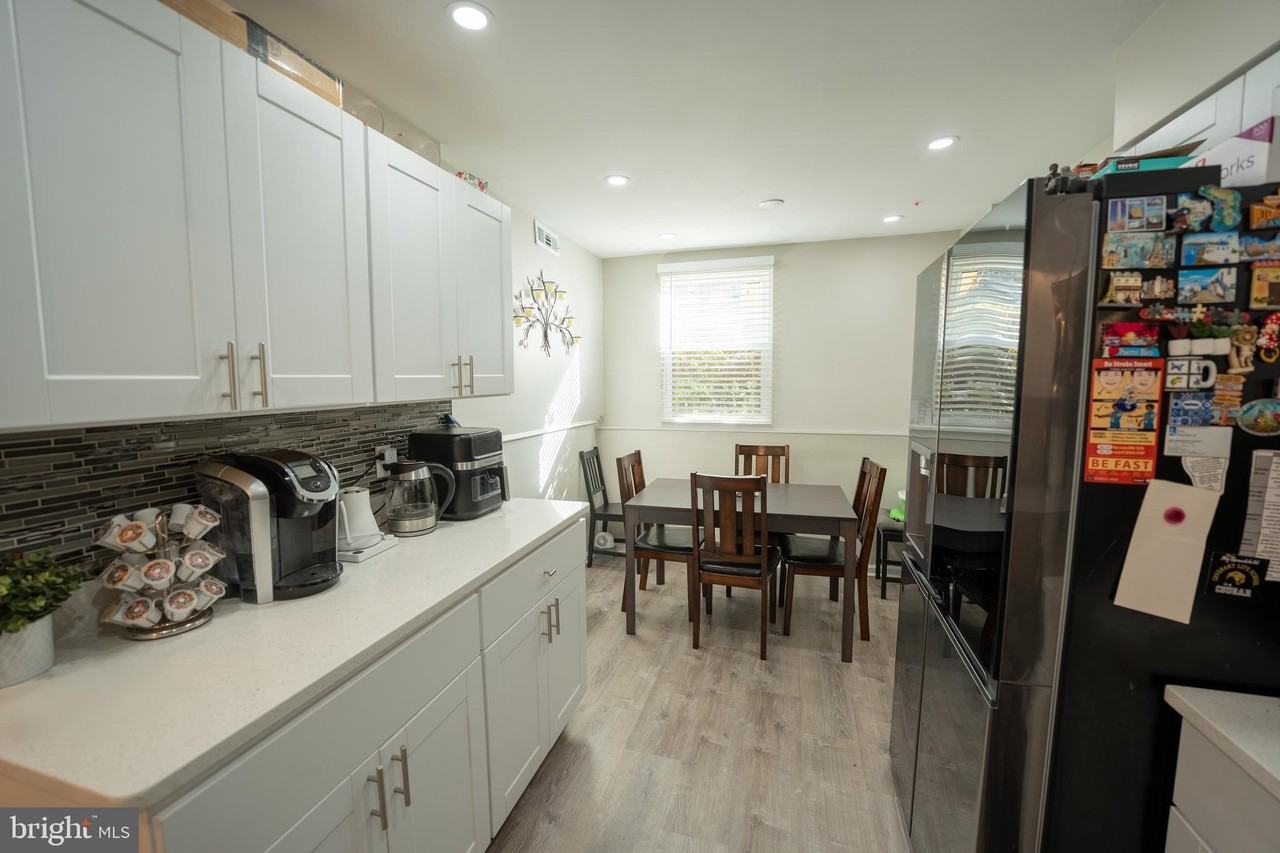 15 Pickering Court #15-02 - Photo 7 of 17