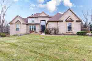 featured image of 3871 S Creek Dr