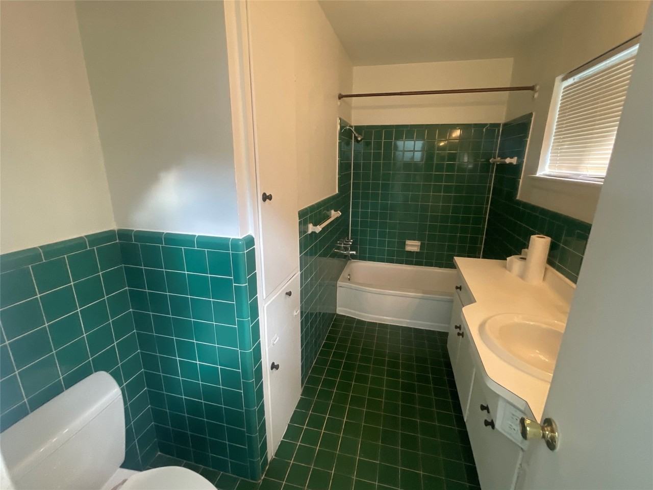 1965 West Lamar Street - Photo 6 of 12