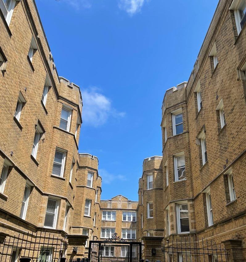 W Pratt Blvd & N Ashland Ave - Photo 3 of 12