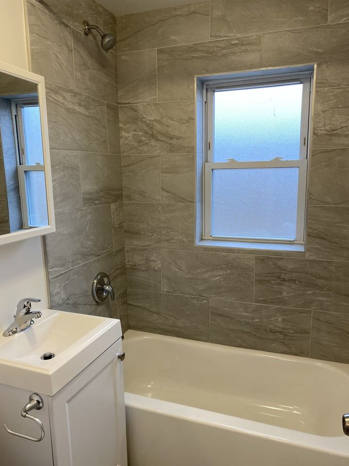 W Pratt Blvd & N Ashland Ave - Photo 7 of 12