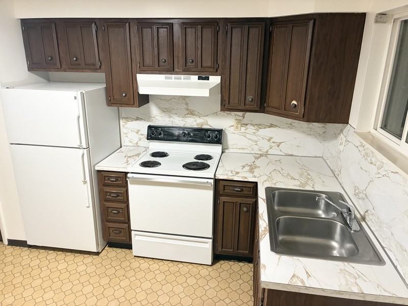 1127 South 250 East - Photo 3 of 15