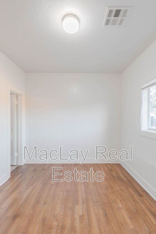 2032 West Adams Street #3 - Photo 7 of 10