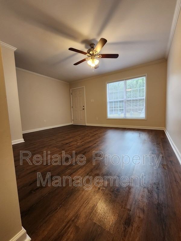 137 Park Place Dr - Photo 4 of 28