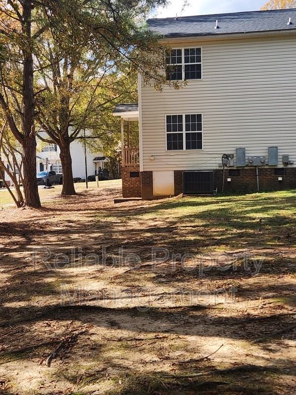 139 Park Place Dr - Photo 3 of 28