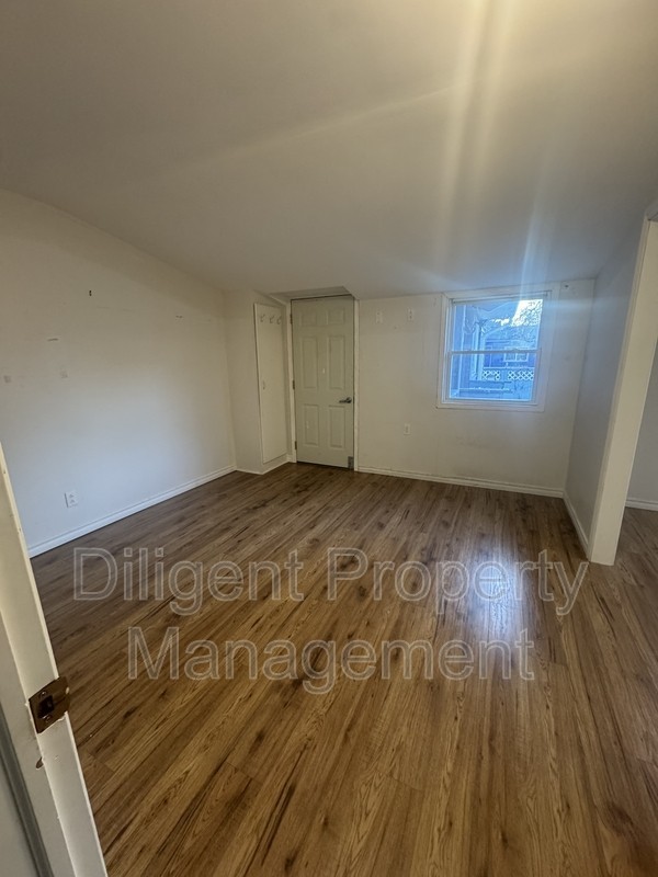 612 Romaine St #5 - Photo 2 of 50