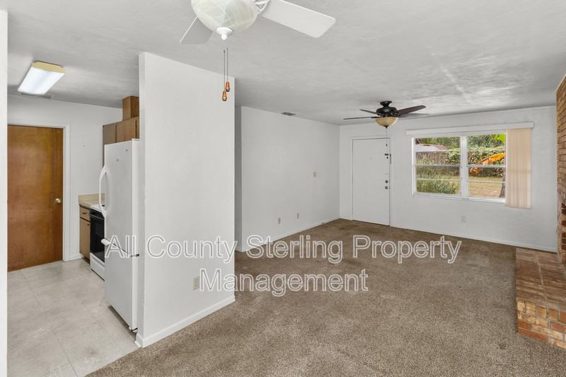 4501 Sw 71st Ter #4 - Photo 4 of 17