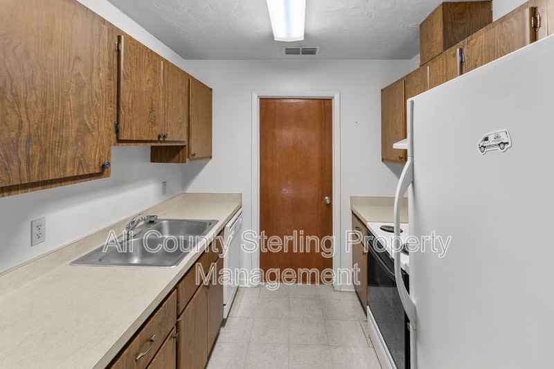 4501 Sw 71st Ter #4 - Photo 5 of 17