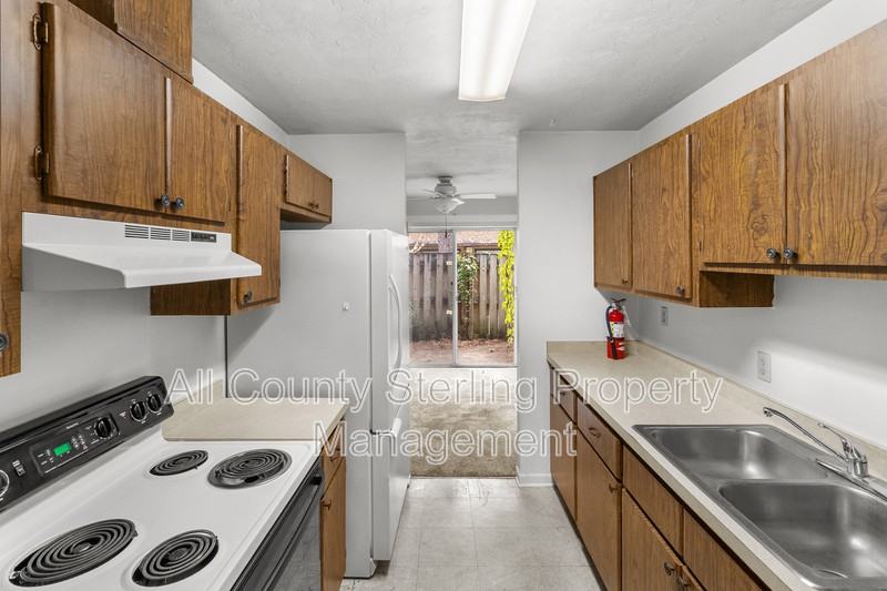 4501 Sw 71st Ter #4 - Photo 6 of 17