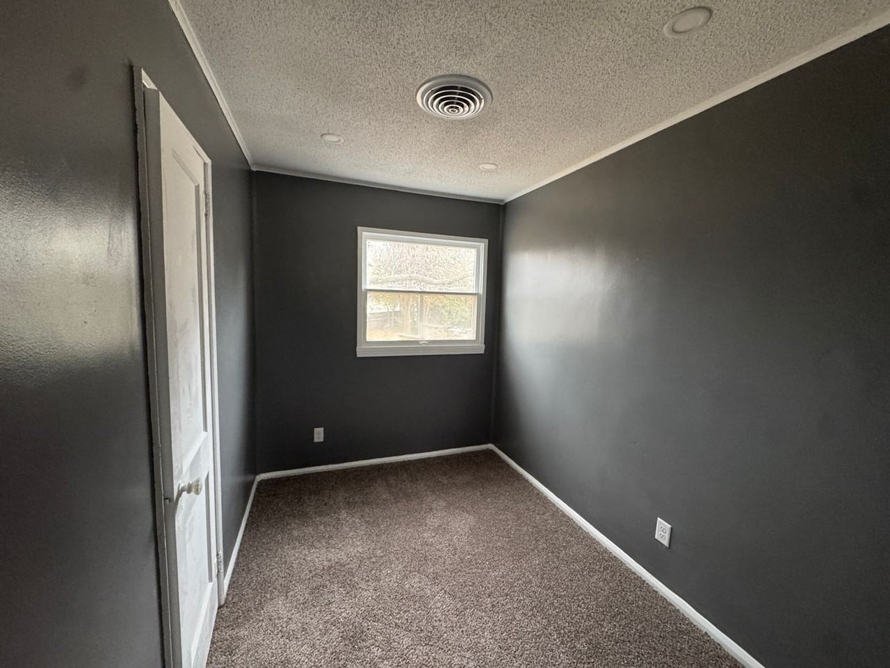 681 S Farnham St - Photo 6 of 6