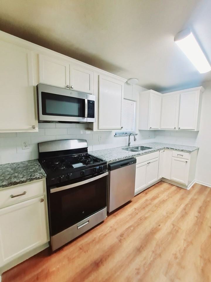 6203 Live Oak Street - Photo 5 of 17