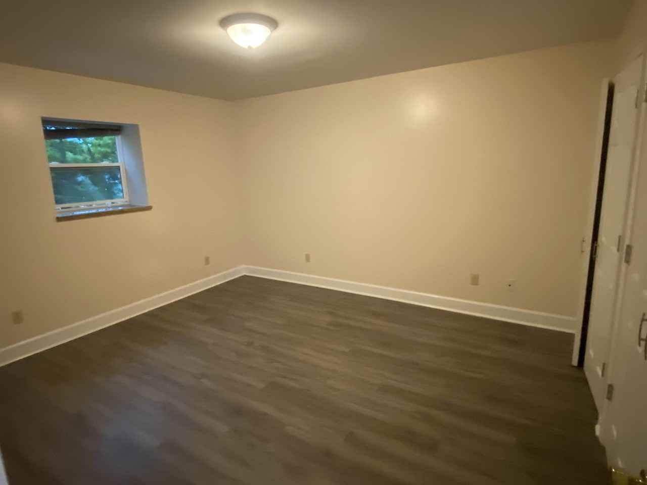 Beach Villa Apts - Photo 5 of 27