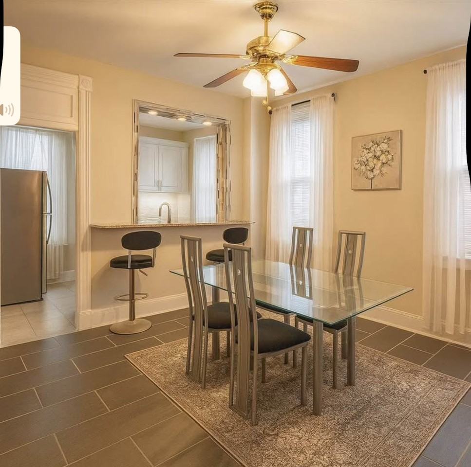 1122 Columbia Road Northwest - Photo 5 of 7