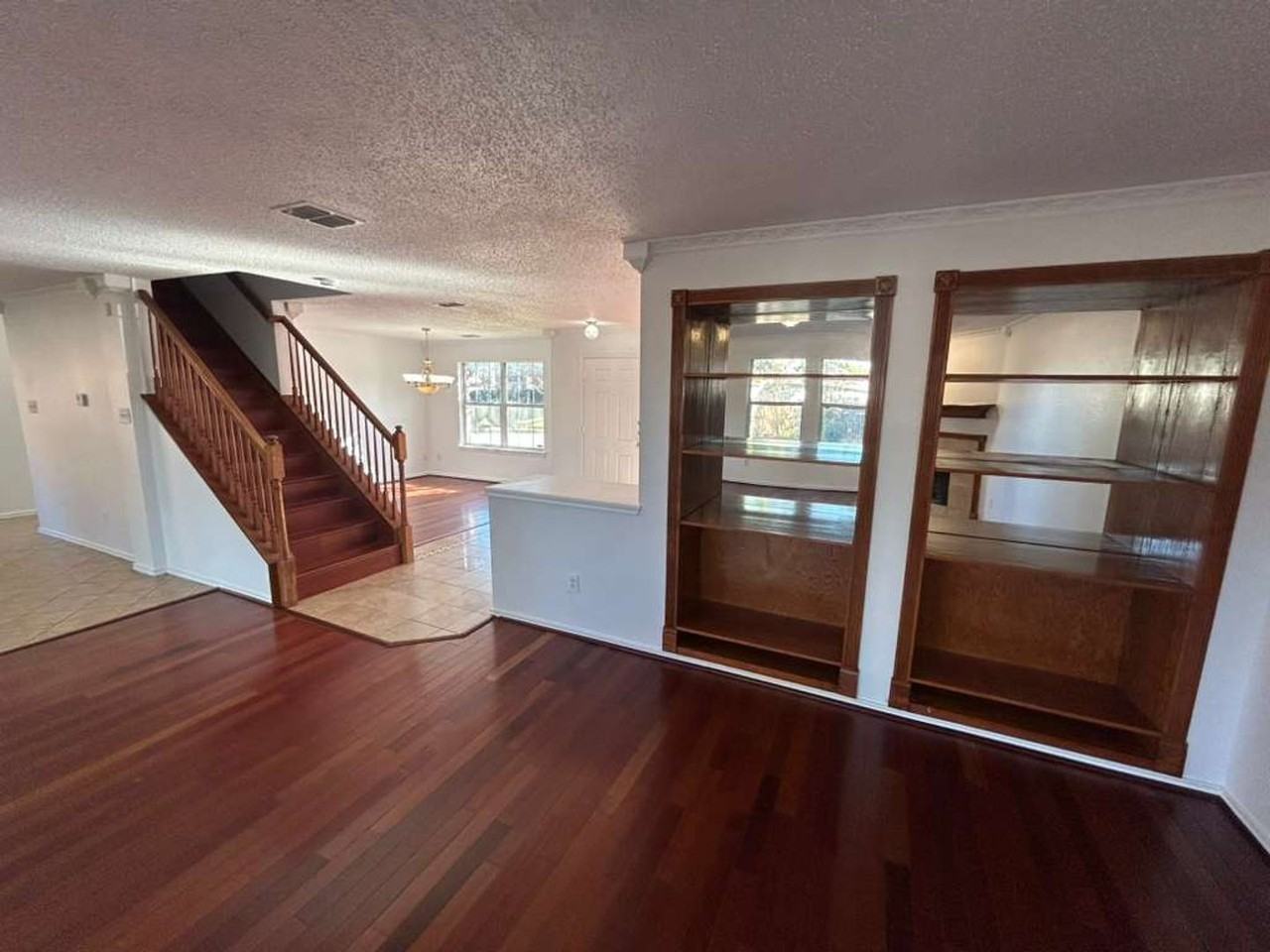 1137 Beechwood Lane - Photo 7 of 21