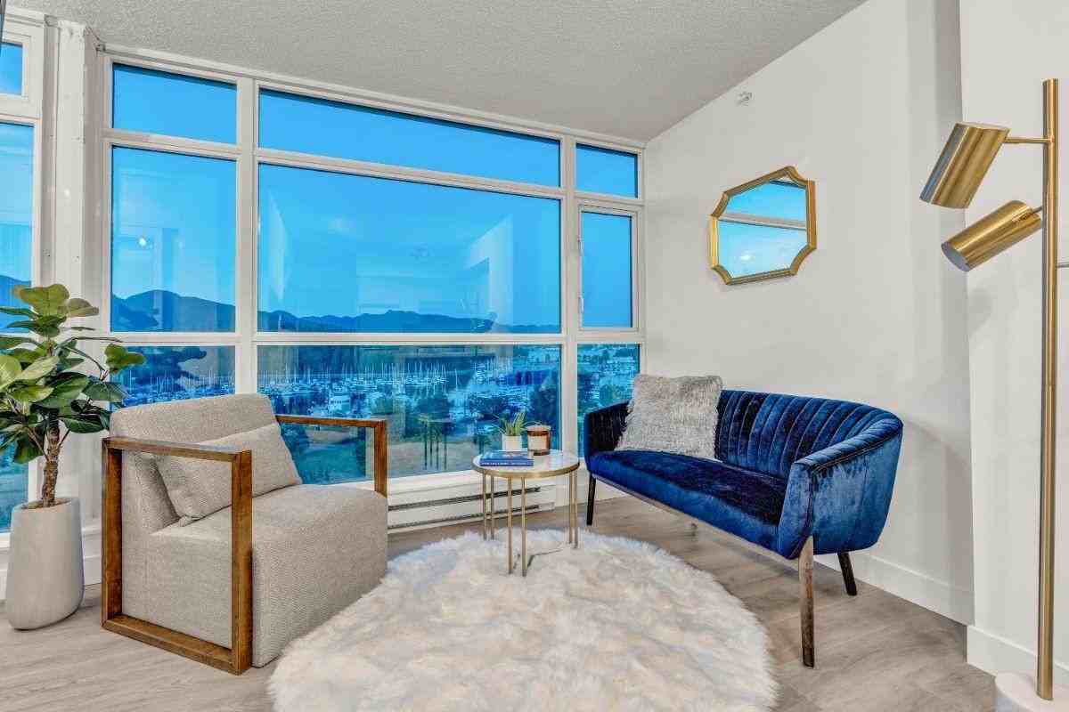 1889 Alberni Street - Photo 6 of 35