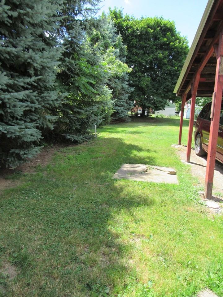 132 Church St - Photo 3 of 18