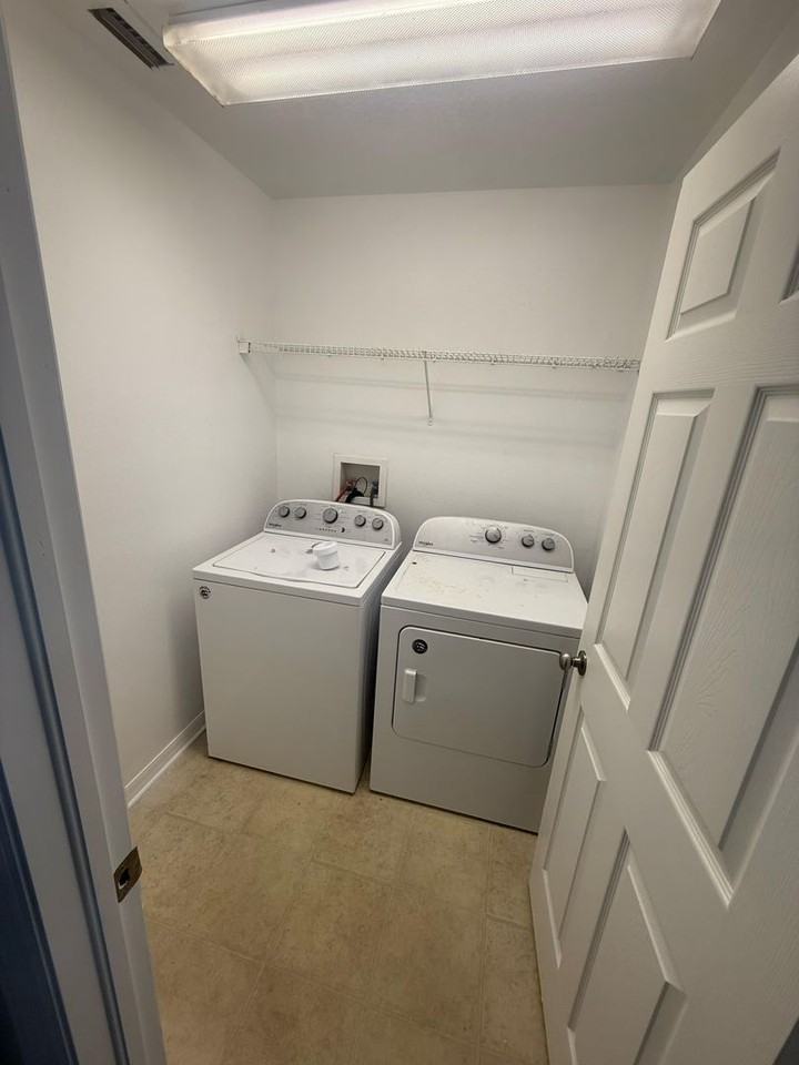 19418 Timberbluff Dr - Photo 3 of 33