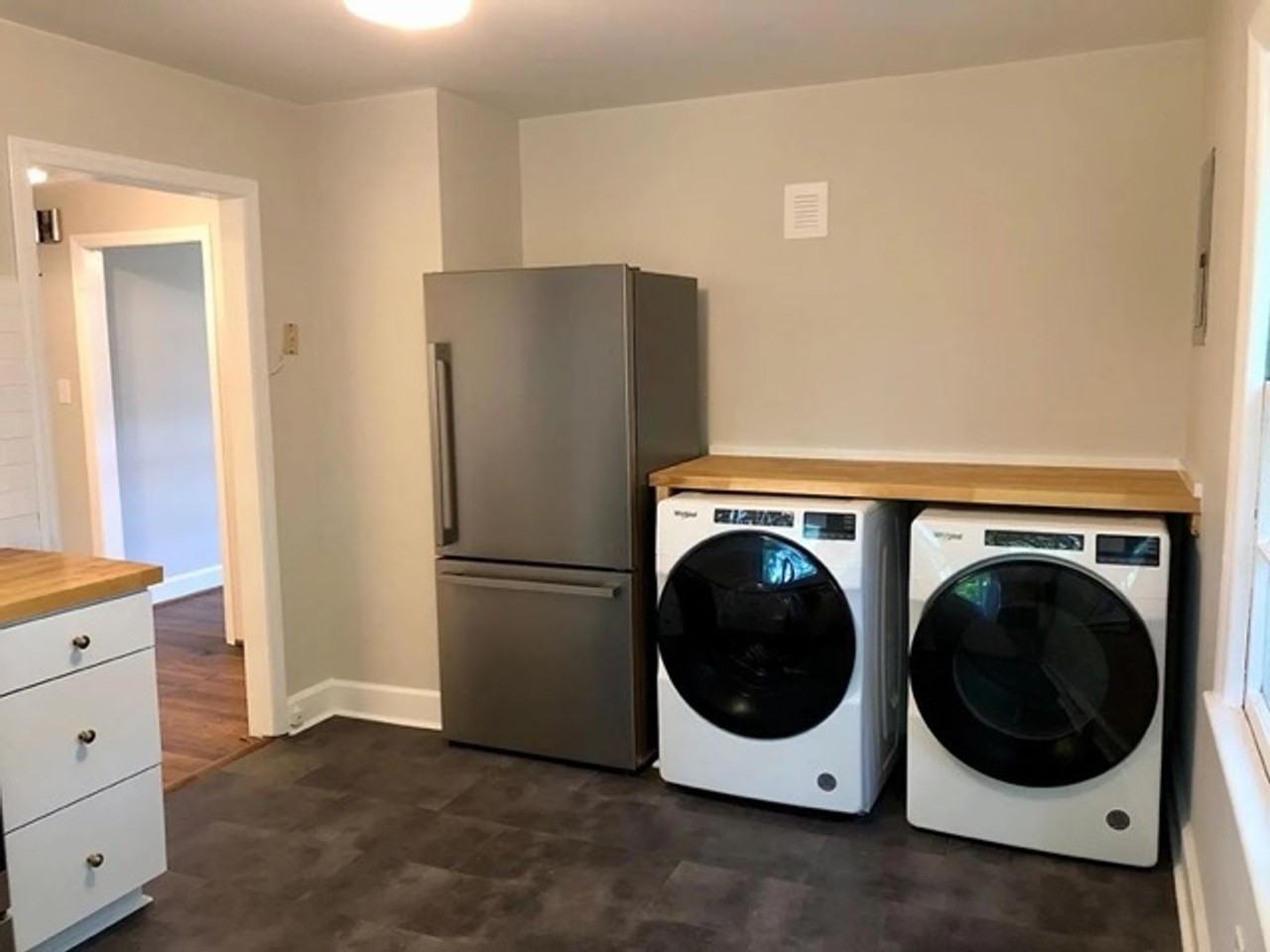 2622 Lombard Avenue - Photo 3 of 9