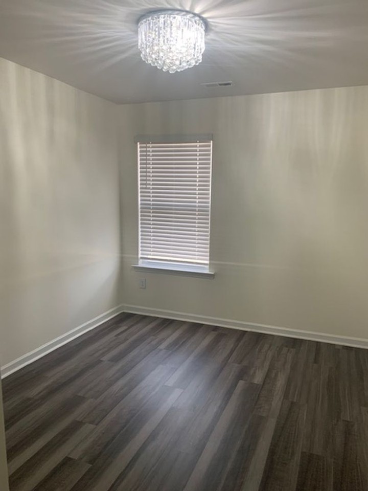 1429 Bella Grace Ct - Photo 5 of 13