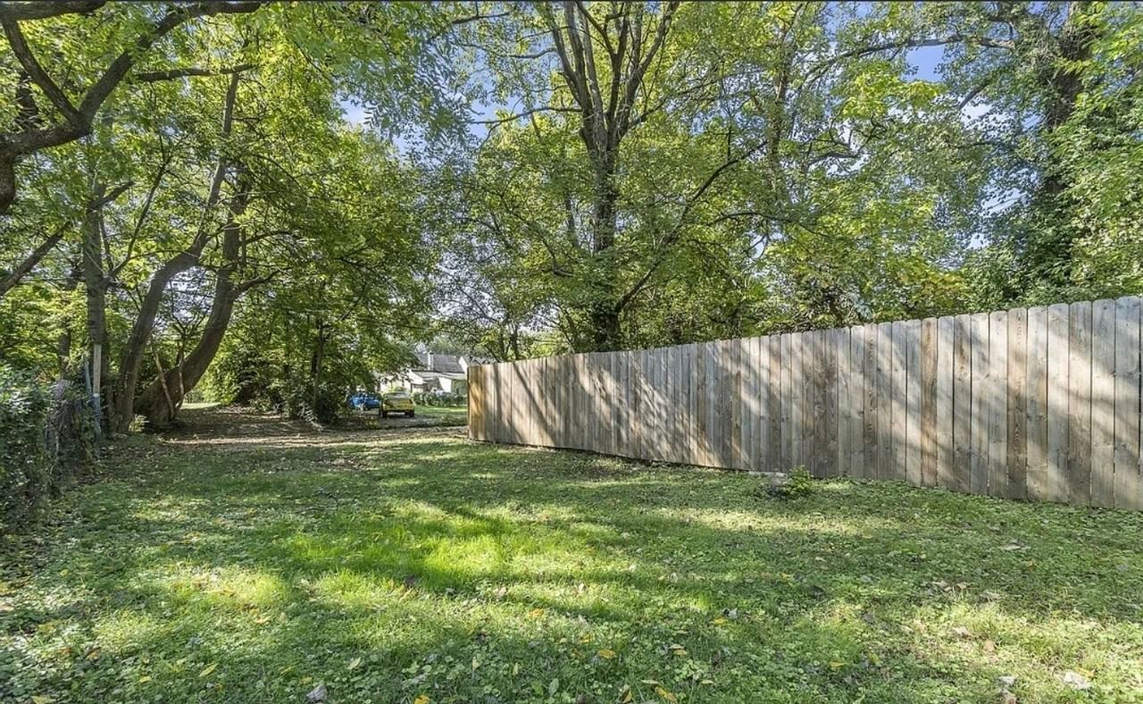 1628 Dumesnil St - Photo 4 of 9