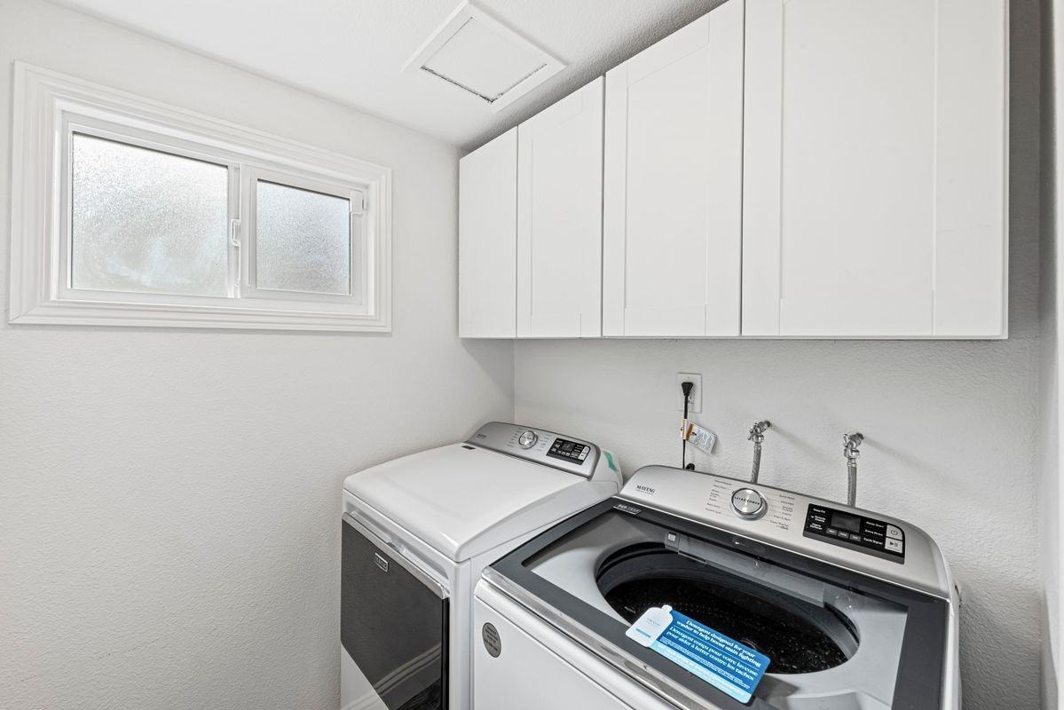 7085 Valley Forge Drive - Photo 7 of 29