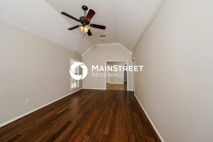 8323 Miller Pl - Photo 3 of 16