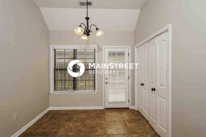 8323 Miller Pl - Photo 4 of 16