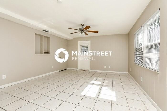 2495 Barbarossa Ave - Photo 2 of 16