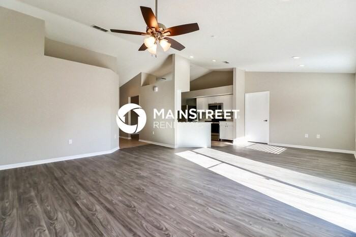 7960 Kaitlin Cir - Photo 4 of 16