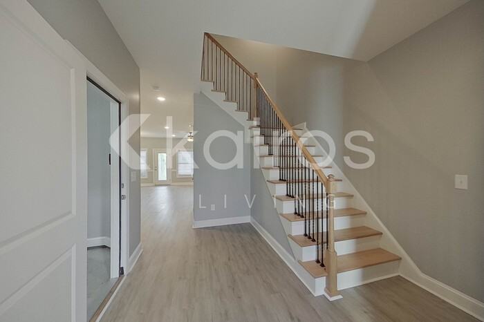 3709 Oak Leaf Way #C - Photo 2 of 33