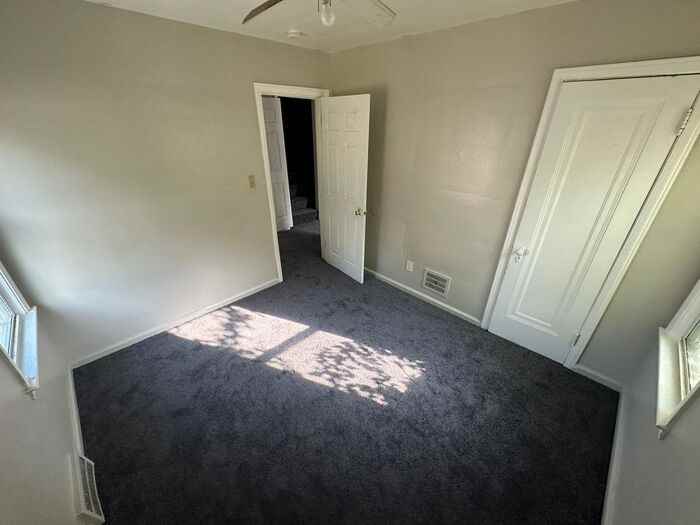 19131 Kenosha St - Photo 3 of 9