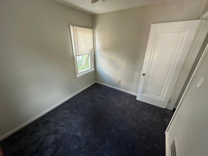 19131 Kenosha St - Photo 6 of 9