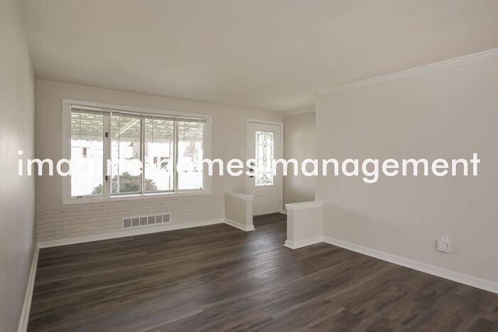 14439 Roberta Dr - Photo 4 of 16