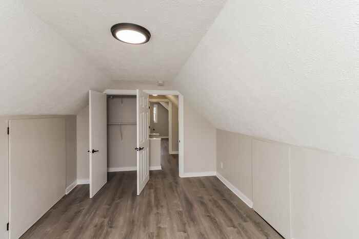 201 White Oak Drive - Photo 6 of 15