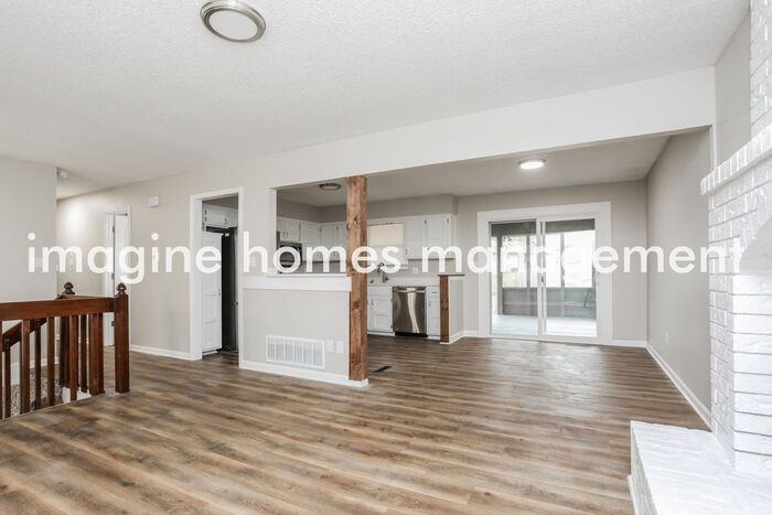 3009 Southeast 1st Street - Photo 5 of 16