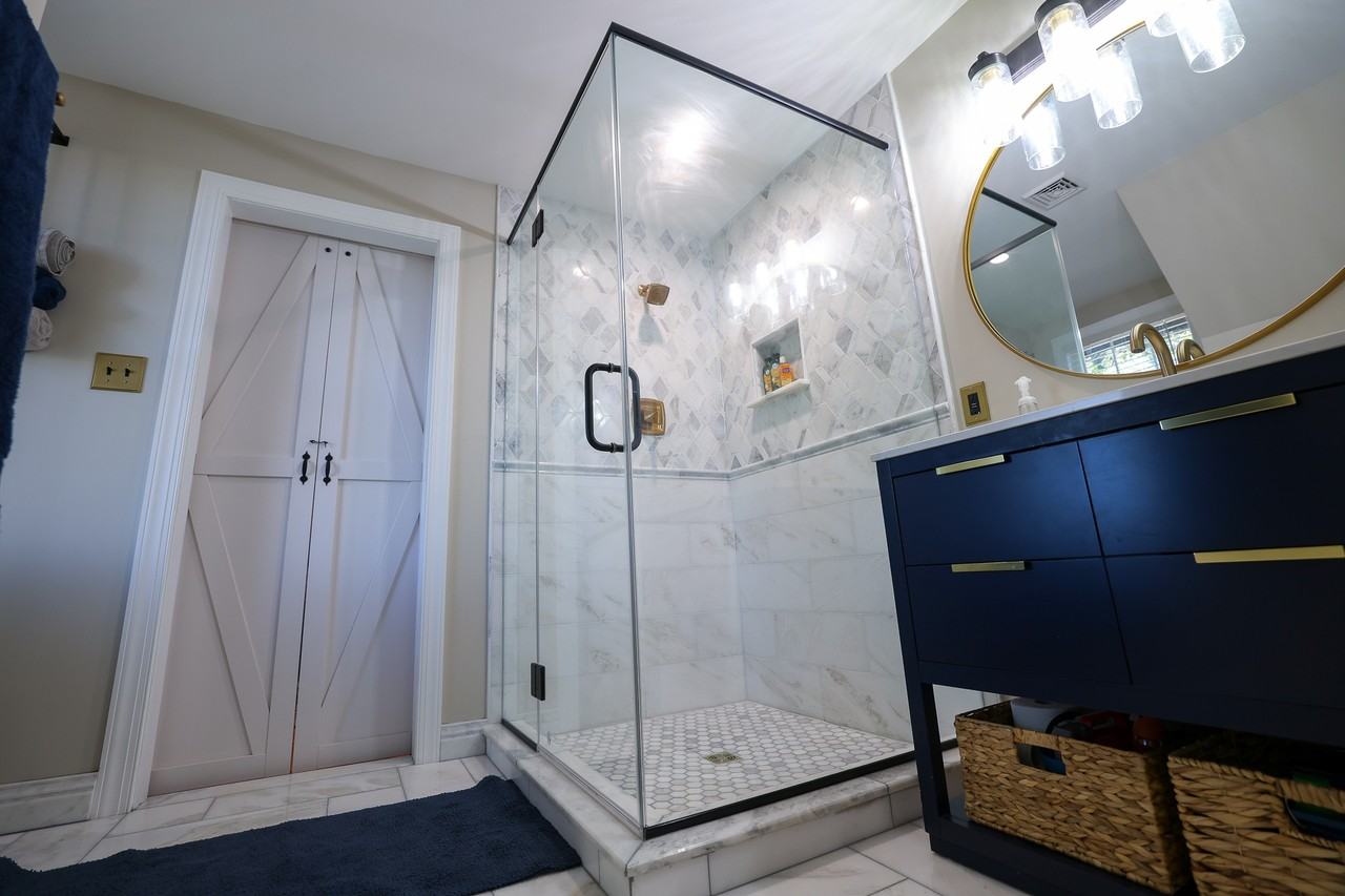 1301 W 11th St - Photo 7 of 25