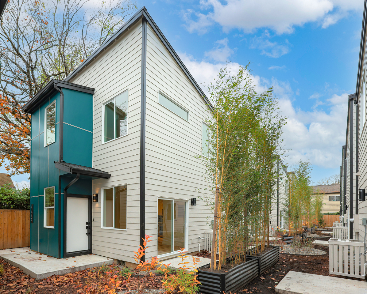 4276 Ne Going St #NA - Photo 4 of 13