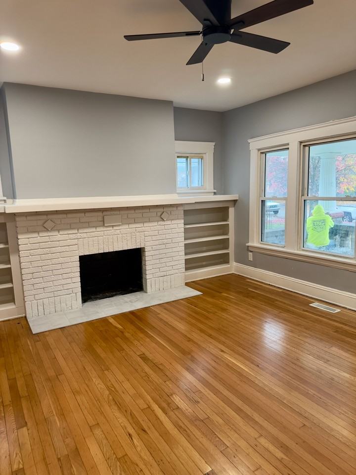 2407 Woodmere Dr #2409 - Photo 5 of 36