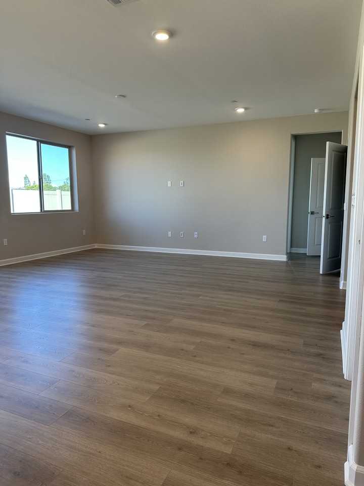 2055 Woolem Pl #NA - Photo 7 of 26