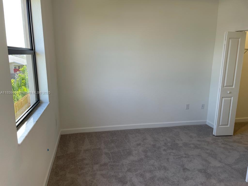 945 Northeast 211th Street - Photo 7 of 16