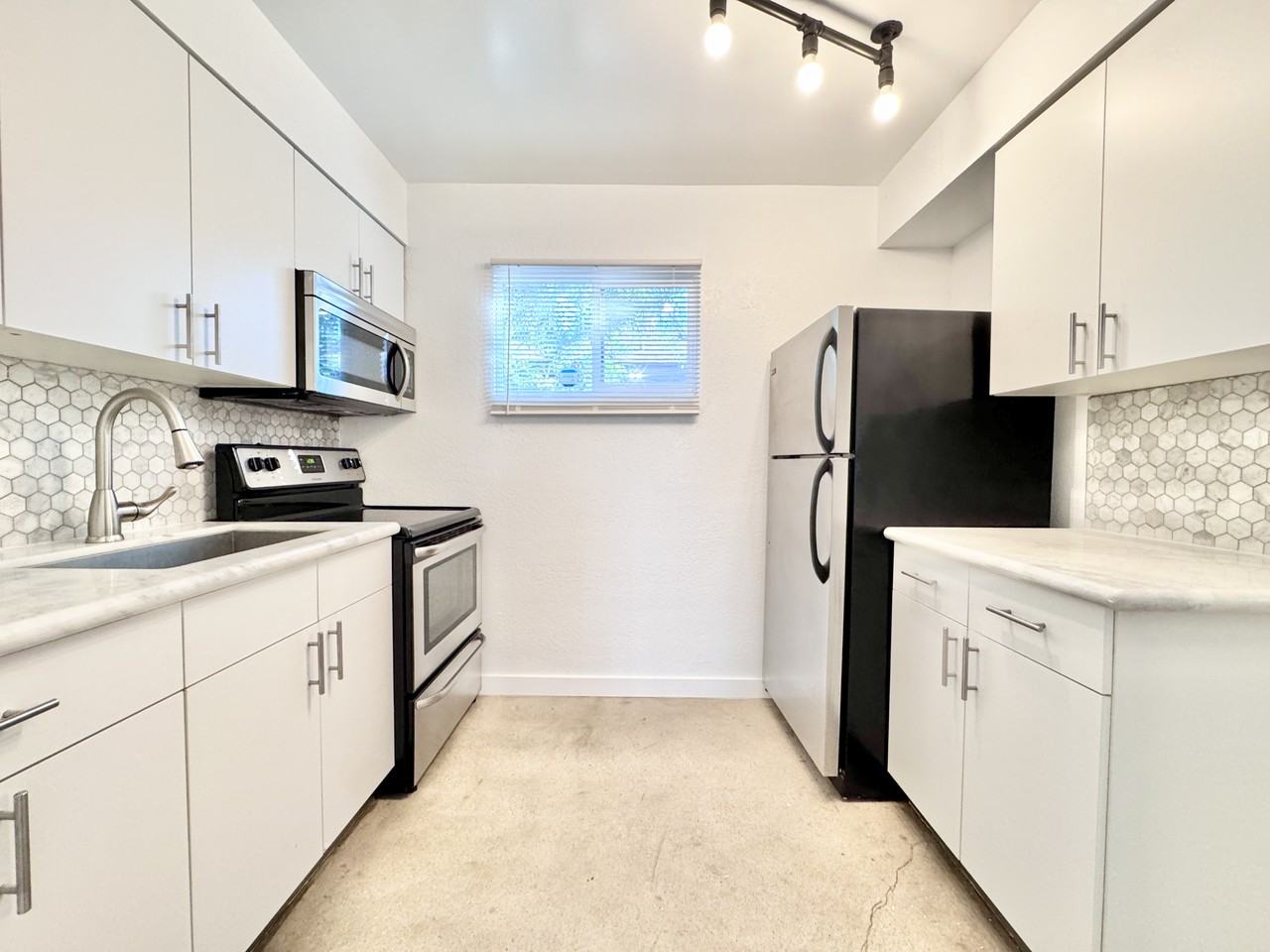 45 East Lexington Avenue #3 - Photo 6 of 27